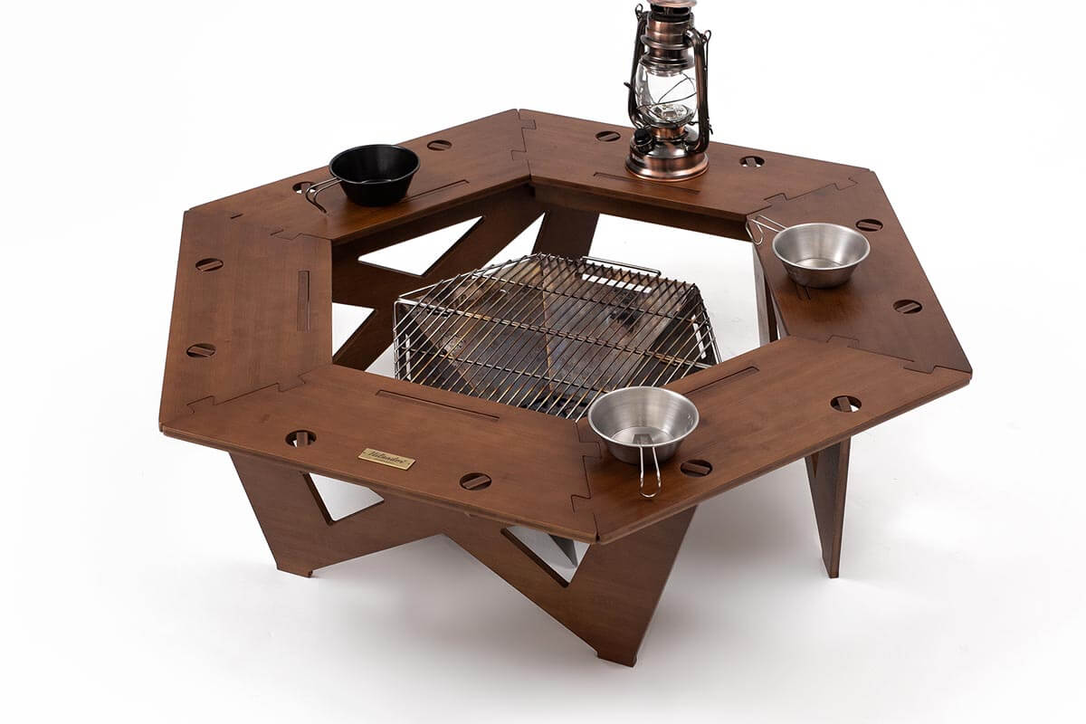 みんなの団欒を楽しくするヘキサゴン型テーブル「DAN」