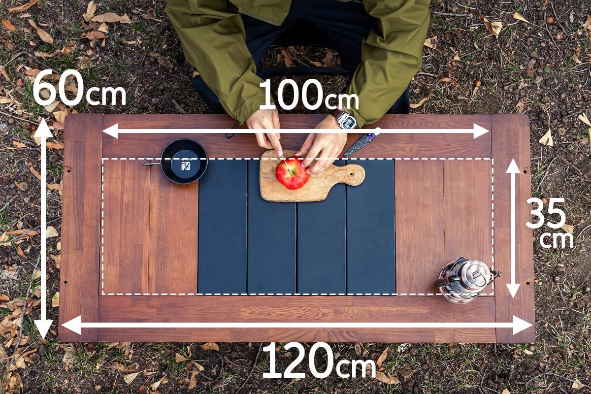 天板は120cmと大きく、複数人数での団欒や調理に対応