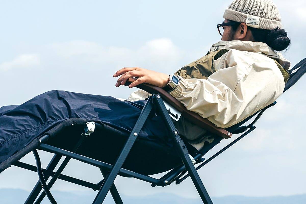 空に浮かぶような座り心地