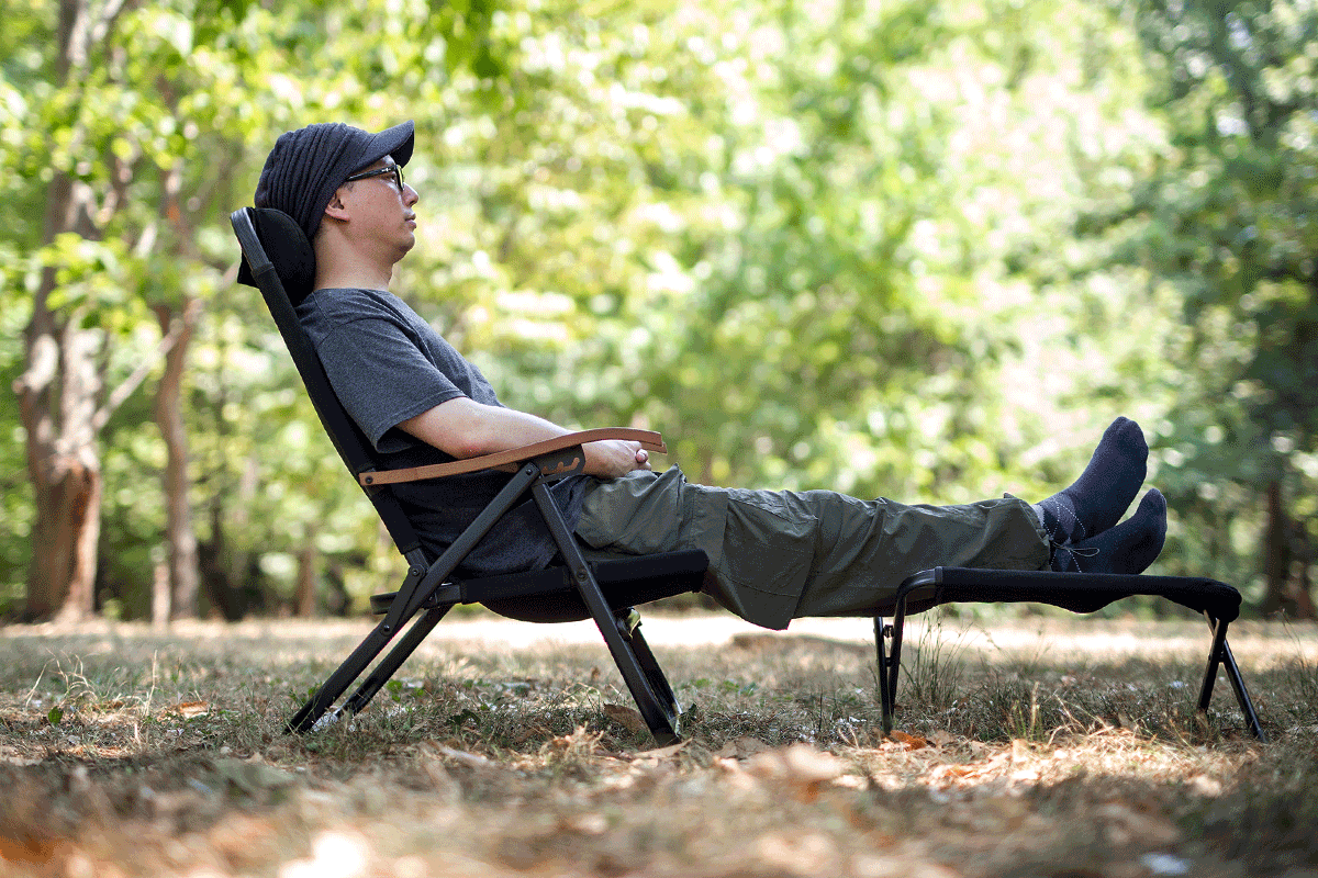 リクライニング機能と合わせればさらに快適に