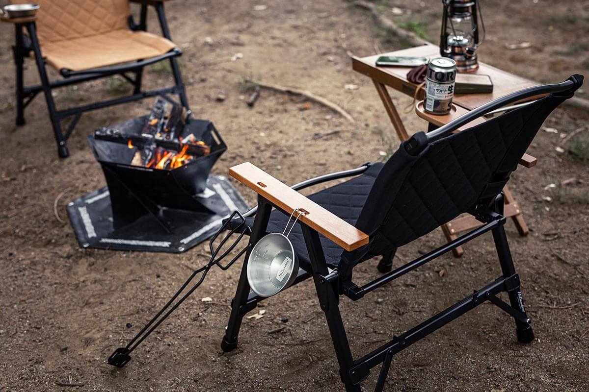 肌触りがよく火の粉にも強いコットン生地を採用