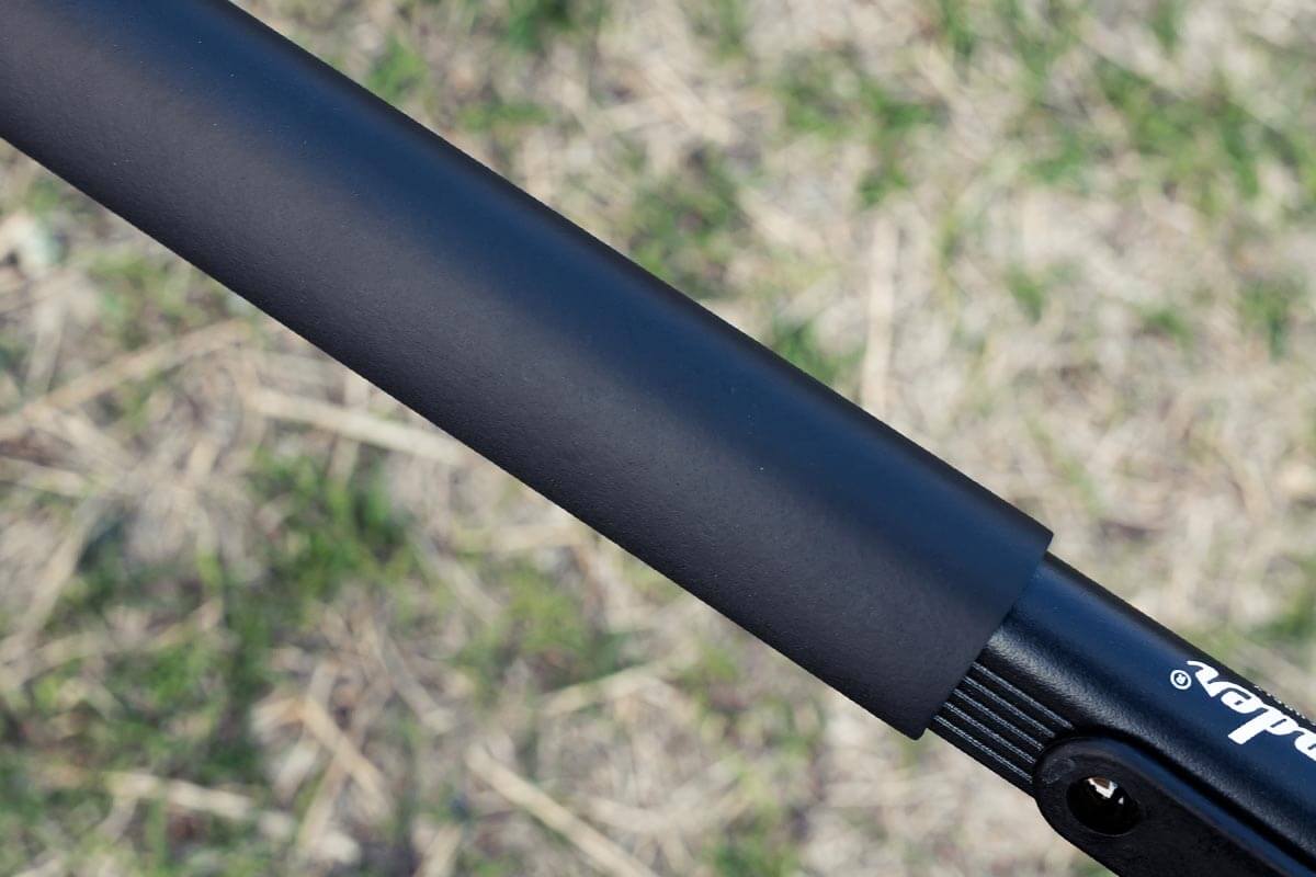 接地面には厚みのあるウレタンを配置