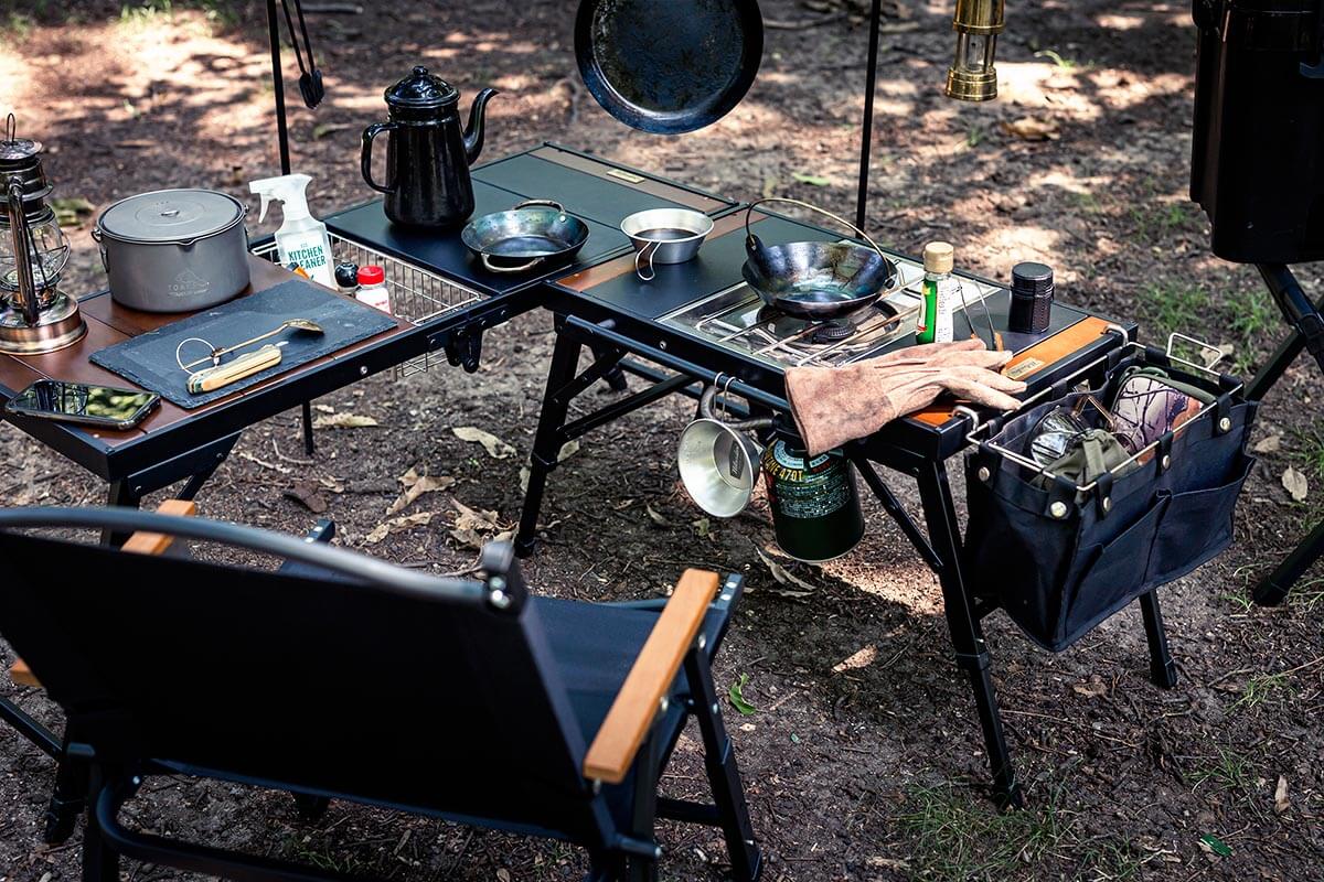 ソロキャンプをもっと自由に楽しくするテーブル