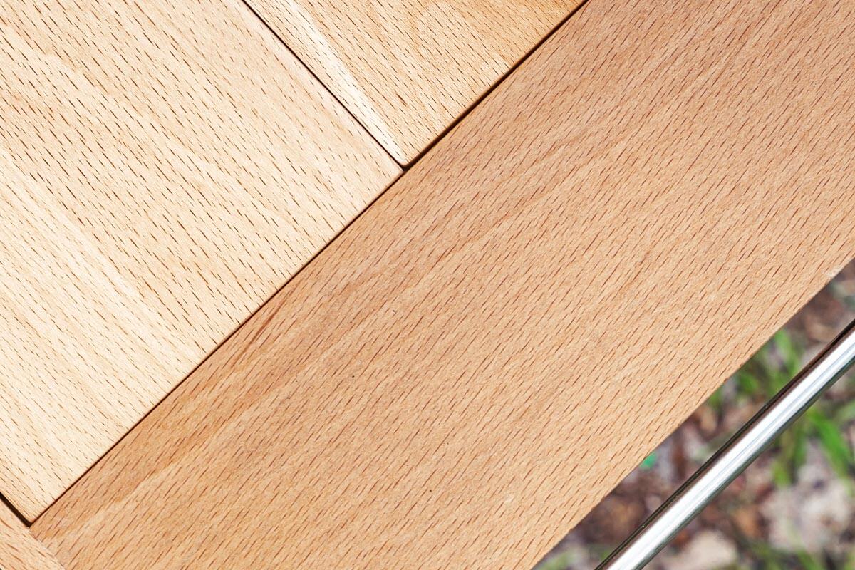 北欧家具にも使われる「ブナ材」を使用