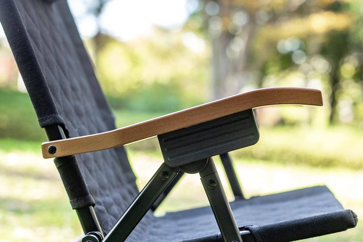 シングルサイズはマット下側に2つのバルブ