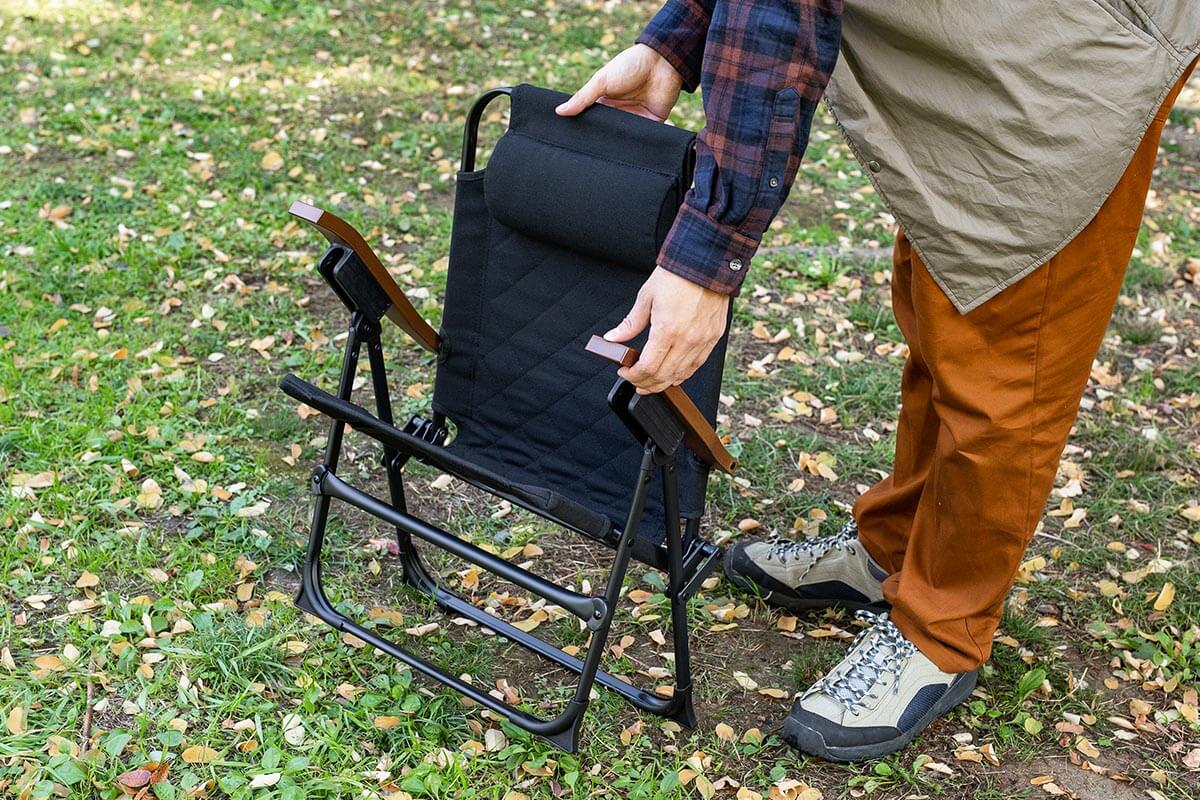 組み立て方法は開くだけ