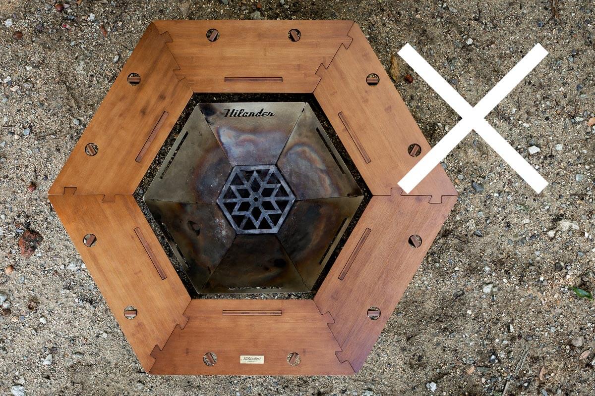 【注意】六角テーブルの中に入れないでください