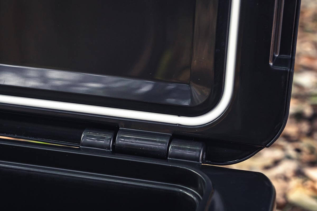 3月下旬発送真空断熱ハイランドクーラーボックス HCA2048