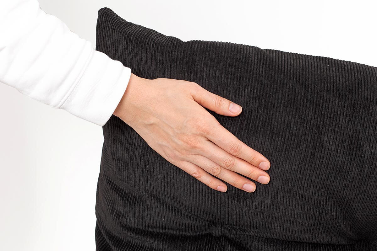 柔らかな質感のコーデュロイ生地